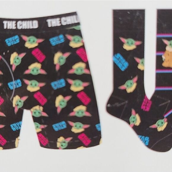 The Mandalorian Baby Yoda Grogu Boxer Brief and Sock Set for Men's - Picture 2 of 2